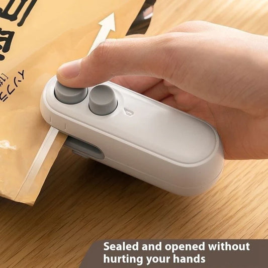 Portable Mini Sealing Machine 2 in 1 USB Rechargeable Magnetic Bag Sealer Heat Seal with Cutter